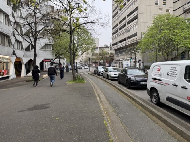 Local commercial · 42 m² · Cession de bail — photo 1