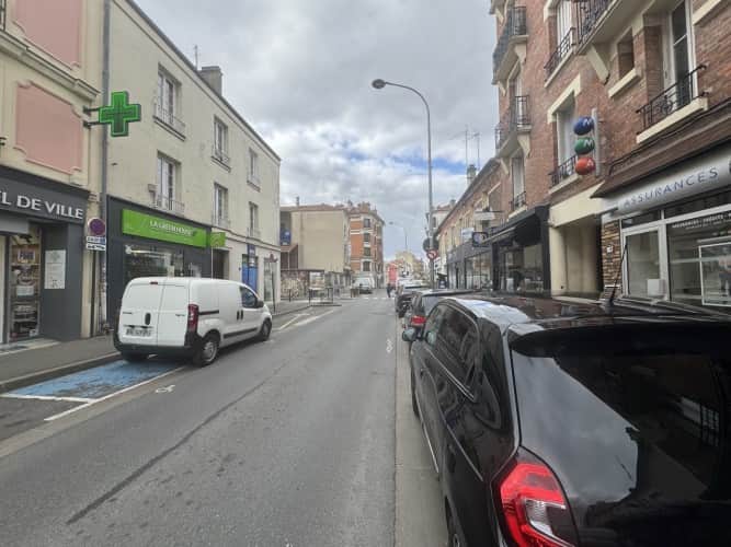 Local commercial · 49 m² · Cession de bail — photo 1