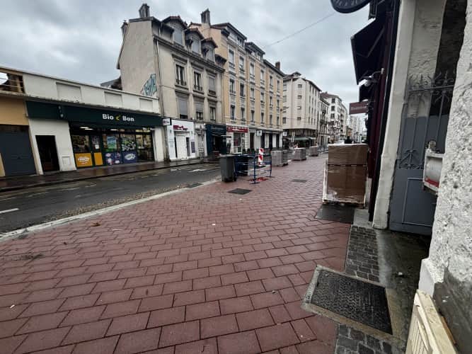 Local commercial · 100 m² · Fonds de commerce — photo 1