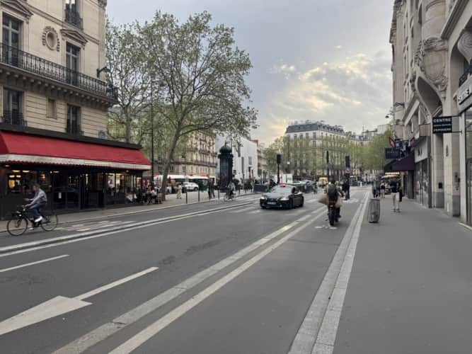 Local commercial · 58 m² · Cession de bail — photo 1