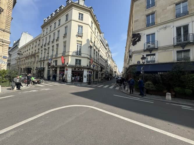 Local commercial · 140 m² · Fonds de commerce — photo 1