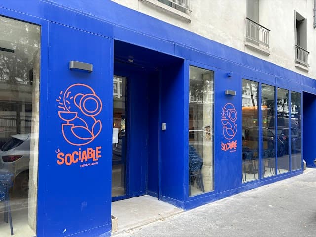 Local commercial · 338 m² · Fonds de commerce — photo 1
