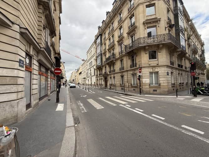 Local commercial · 44 m² · Cession de bail — photo 1