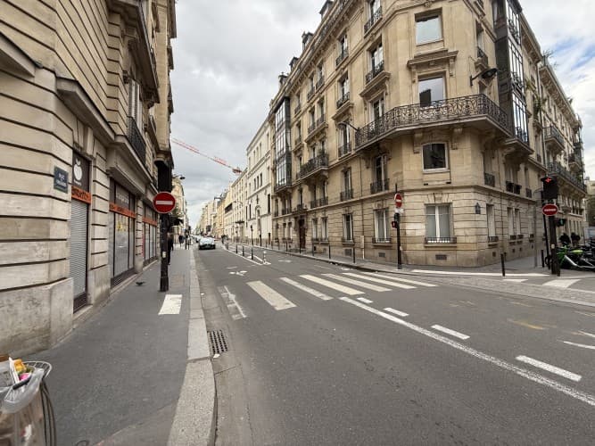 Local commercial · 44 m² · Cession de bail — photo 1