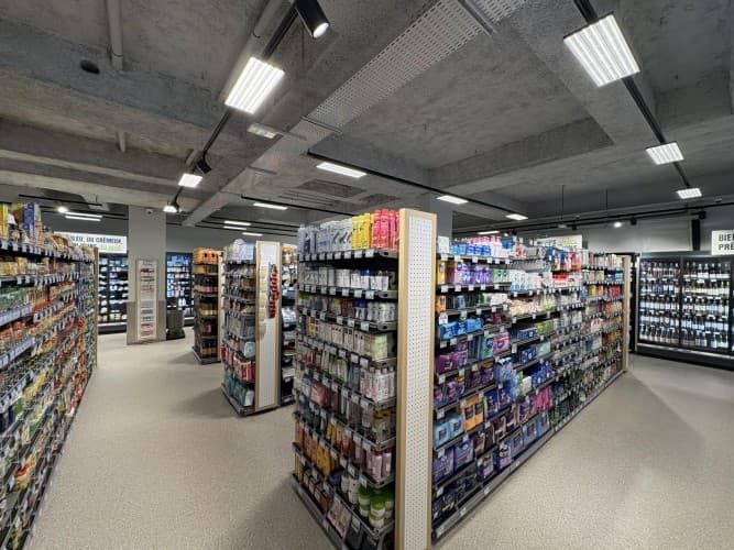 Murs commerciaux · 400 m² · Achat des murs — photo 1