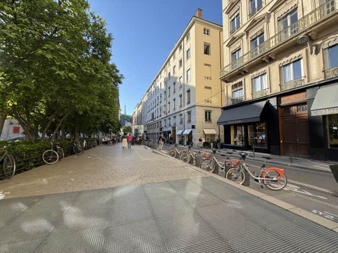 Local commercial · 70 m² · Cession de bail — photo 1
