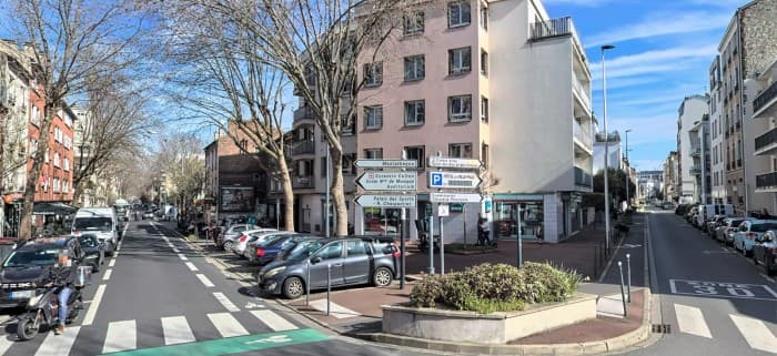 Local commercial · 36 m² · Location — photo 1
