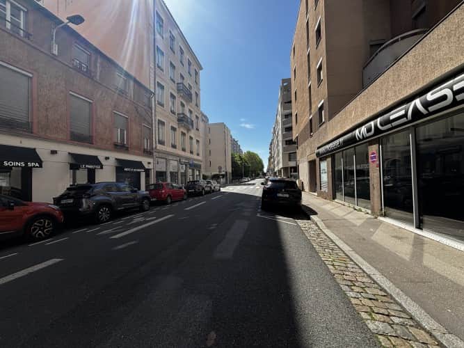 Murs commerciaux · 59 m² · Achat des murs — photo 1