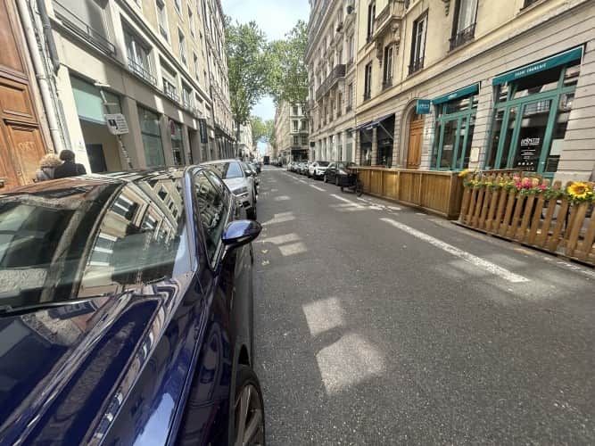 Local commercial · 43 m² · Cession de bail — photo 1