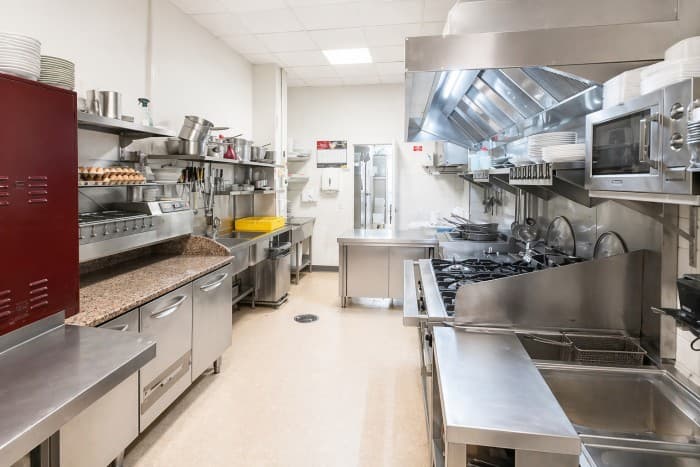 Local commercial · 147 m² · Fonds de commerce — photo 1