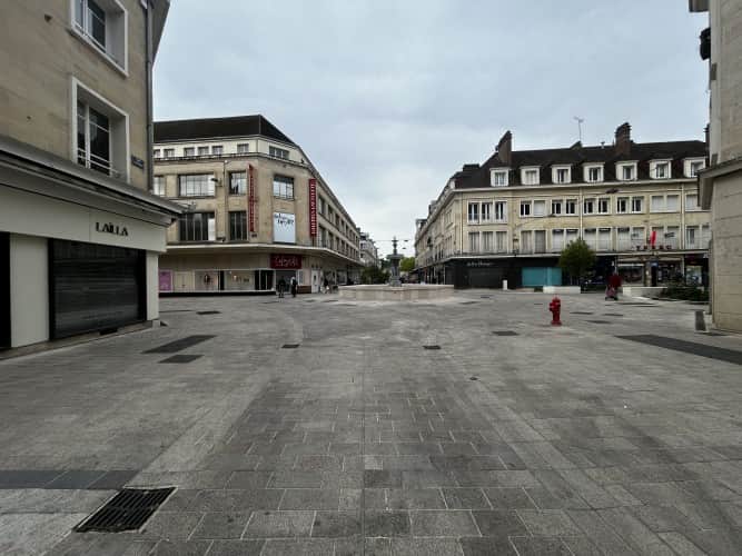 Local commercial · 130 m² · Fonds de commerce — photo 1