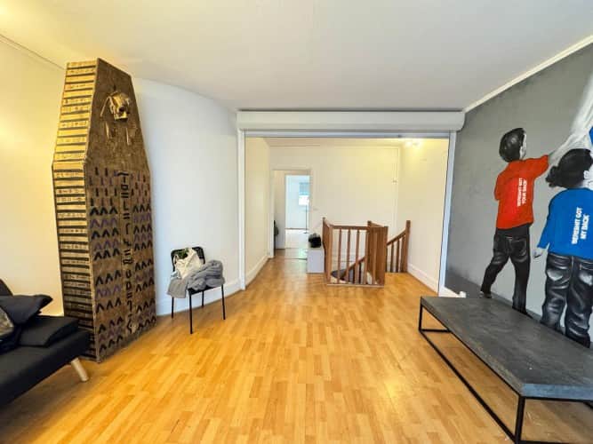 Murs commerciaux · 157 m² · Achat des murs — photo 1