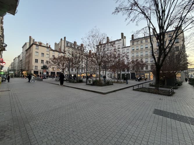 Local commercial · 103 m² · Cession de bail — photo 1