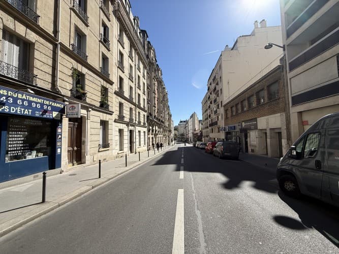 Local commercial · 340 m² · Location — photo 1