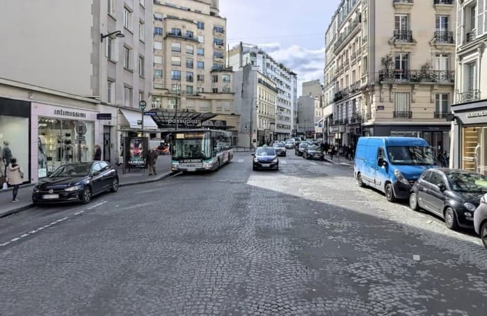 Local commercial · 82 m² · Cession de bail — photo 1