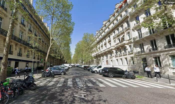 Local commercial · 44 m² · Location — photo 1