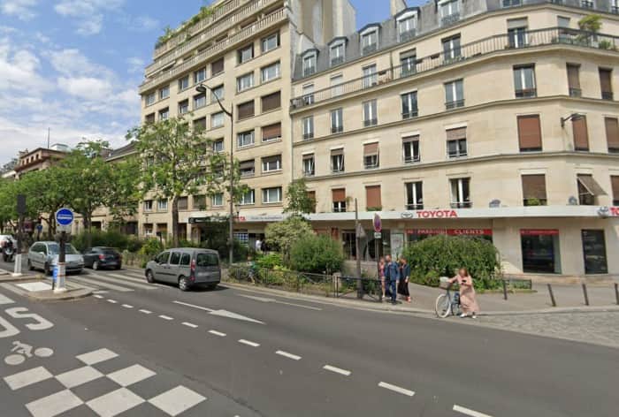 Local commercial · 65 m² · Location — photo 1