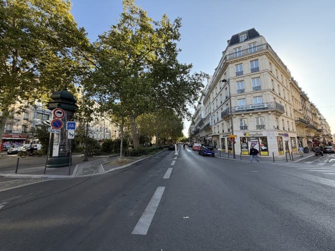 Local commercial · 56 m² · Cession de bail — photo 1