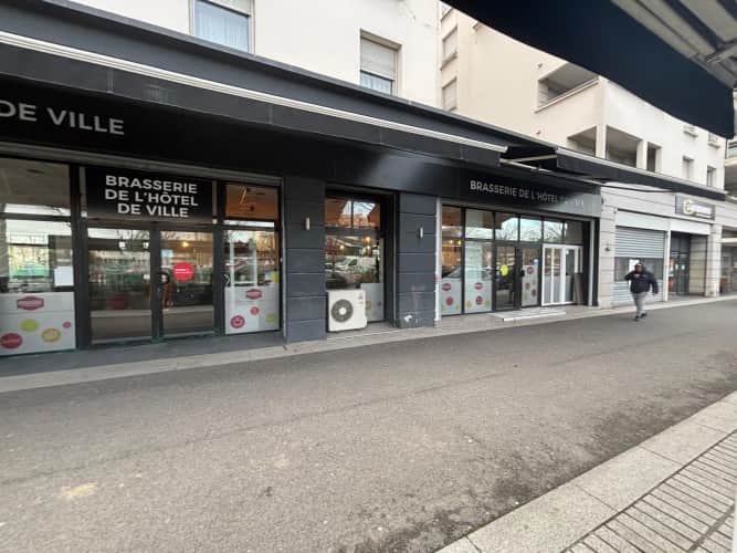 Local commercial · 250 m² · Cession de bail — photo 1