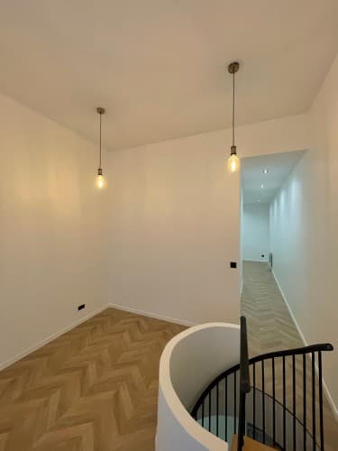 Local commercial · 38 m² · Location — photo 1