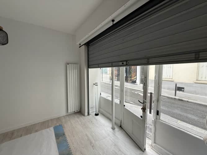 Local commercial · 22 m² · Location — photo 1