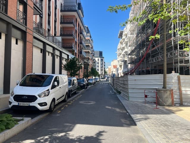 Local commercial · 75 m² · Location — photo 1