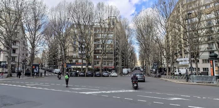 Local commercial · 85 m² · Location — photo 1