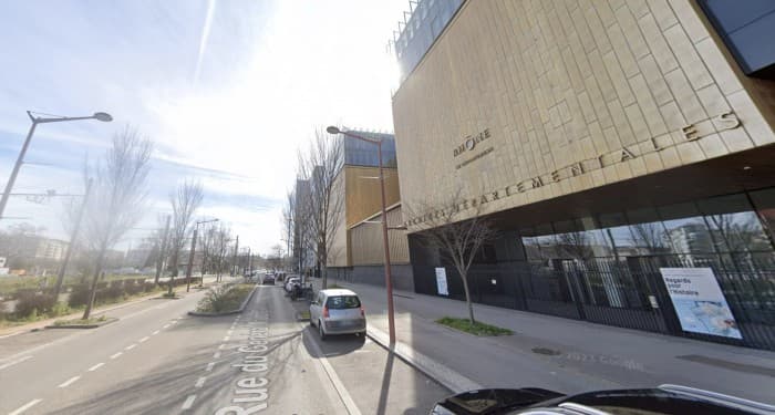 Local commercial · 274 m² · Location — photo 1