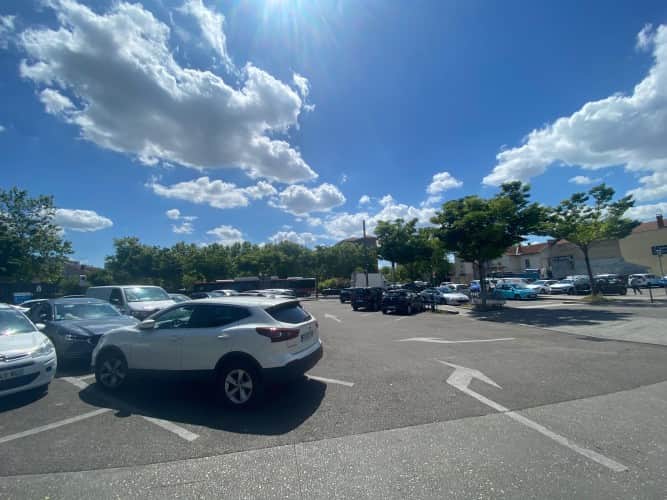 Local commercial · 122 m² · Cession de bail — photo 1