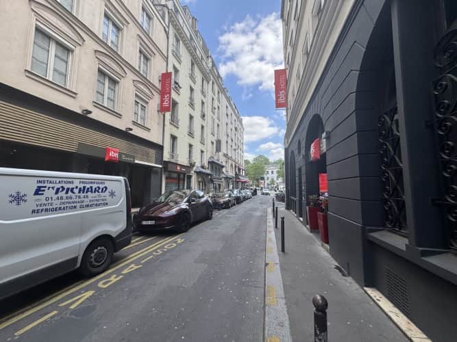 Local commercial · 12 m² · Cession de bail — photo 1