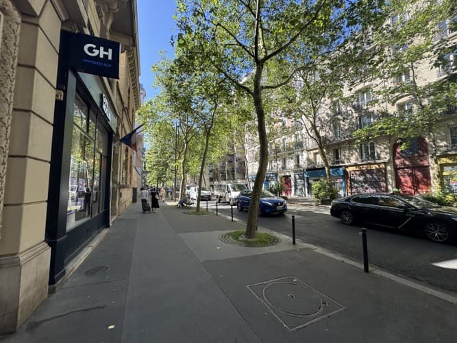 Local commercial · 73 m² · Cession de bail — photo 1