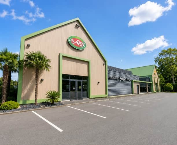 Local commercial · 377 m² · Fonds de commerce — photo 1