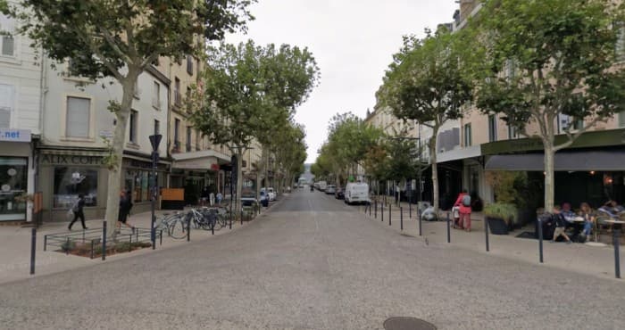 Local commercial · 100 m² · Fonds de commerce — photo 1