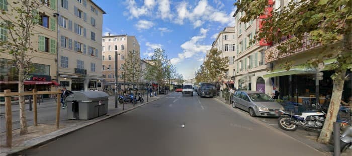 Local commercial · 195 m² · Cession de bail — photo 1