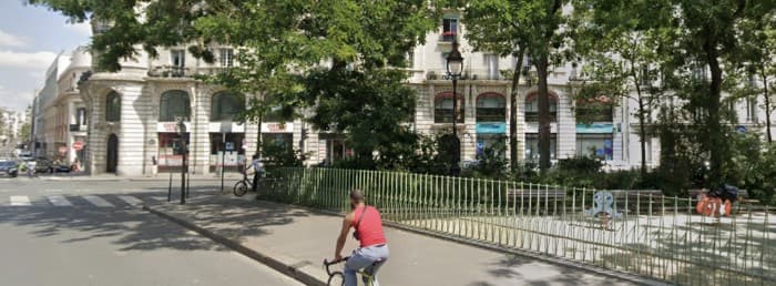 Local commercial · 148 m² · Location — photo 1