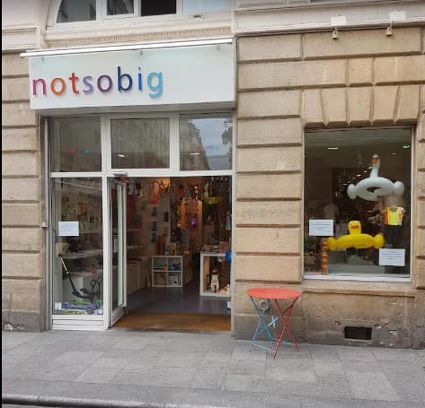 Local commercial · 104 m² · Location — photo 1