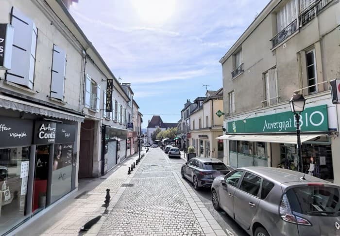 Local commercial · 25 m² · Location — photo 1