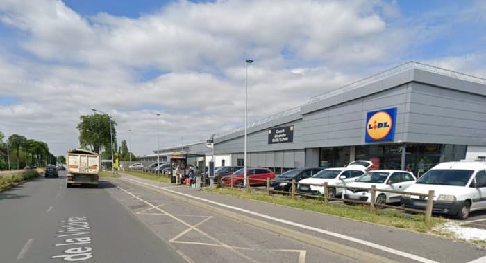 Murs commerciaux · 1700 m² · Achat des murs — photo 1