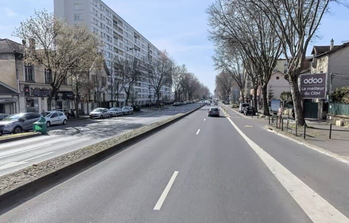 Local commercial · 170 m² · Location — photo 1