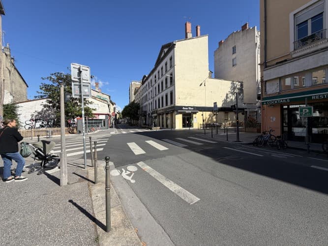 Local commercial · 33 m² · Cession de bail — photo 1