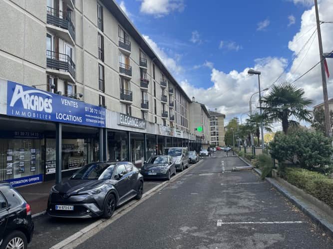 Local commercial · 48 m² · Cession de bail — photo 1
