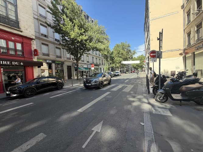 Local commercial · 75 m² · Cession de bail — photo 1