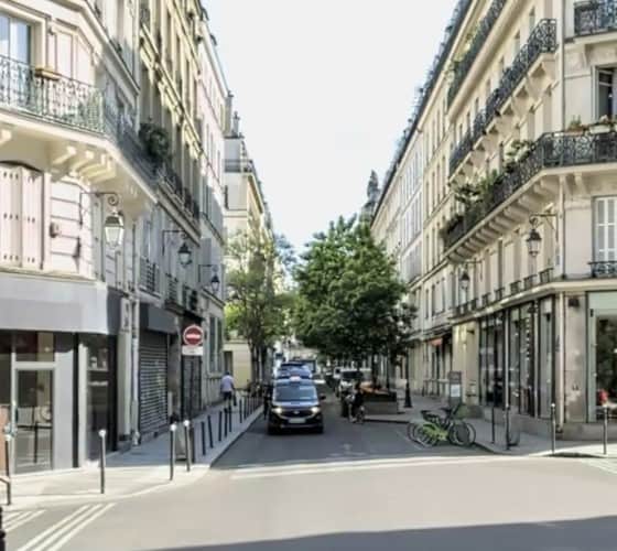 Local commercial · 495 m² · Location — photo 1