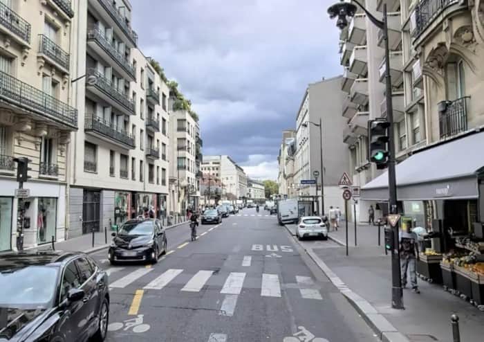 Local commercial · 90 m² · Location — photo 1