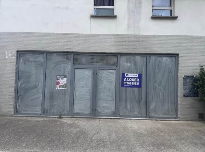 Local commercial · 78 m² · Location — photo 1