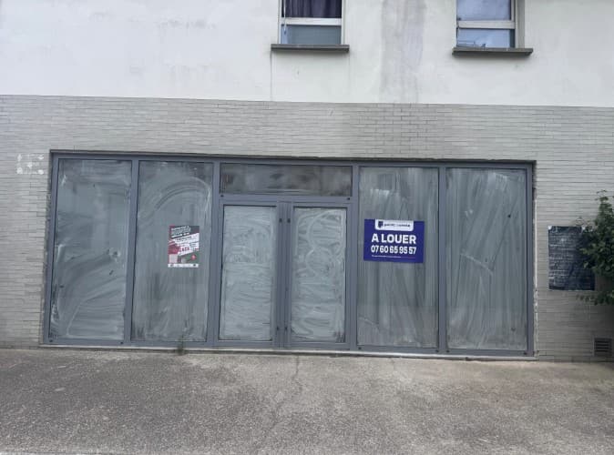Local commercial · 78 m² · Location — photo 1