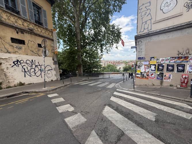 Local commercial · 144 m² · Fonds de commerce — photo 1