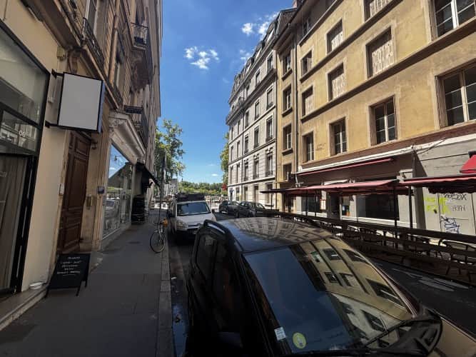 Local commercial · 145 m² · Fonds de commerce — photo 1