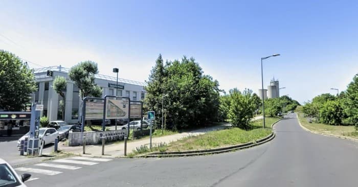 Local commercial · 279 m² · Location — photo 1