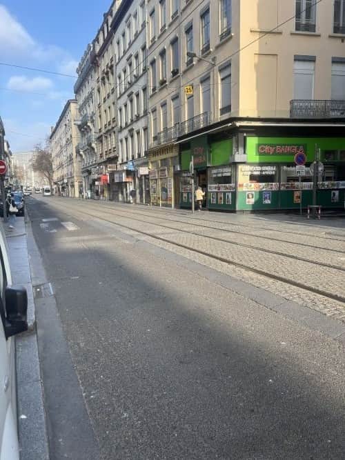 Local commercial · 130 m² · Location — photo 1